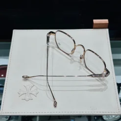 Kính Chrome Hearts Vagilictorian Gold